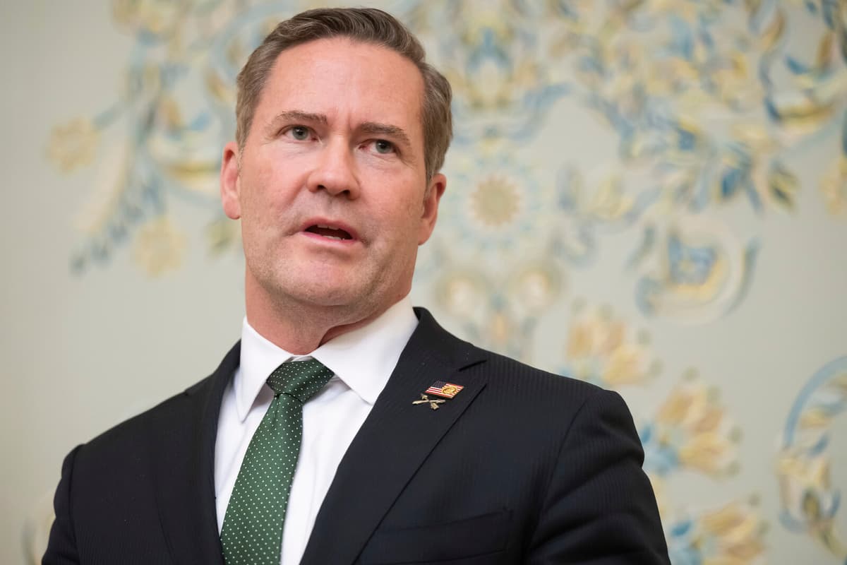 Mike Waltz Expected to Resign Amid Signal Scandal, Expert Says