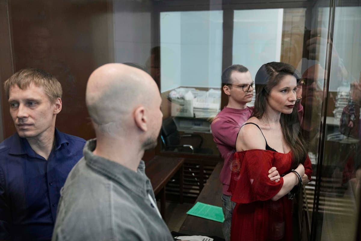 Russian Journalists Receive Prison Sentences for Extremism Charges