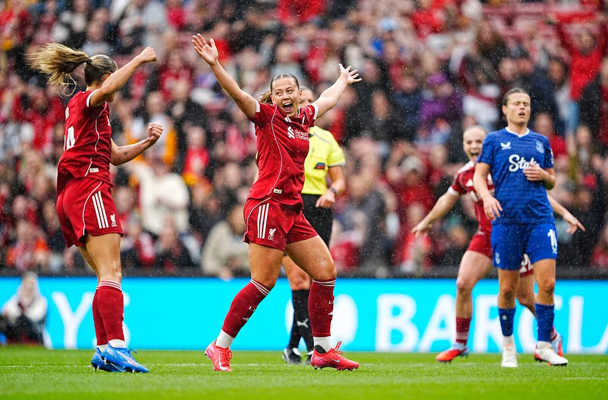 Kapocs Scores Early but Liverpool Falls to Everton 4-1 in Super League Opener