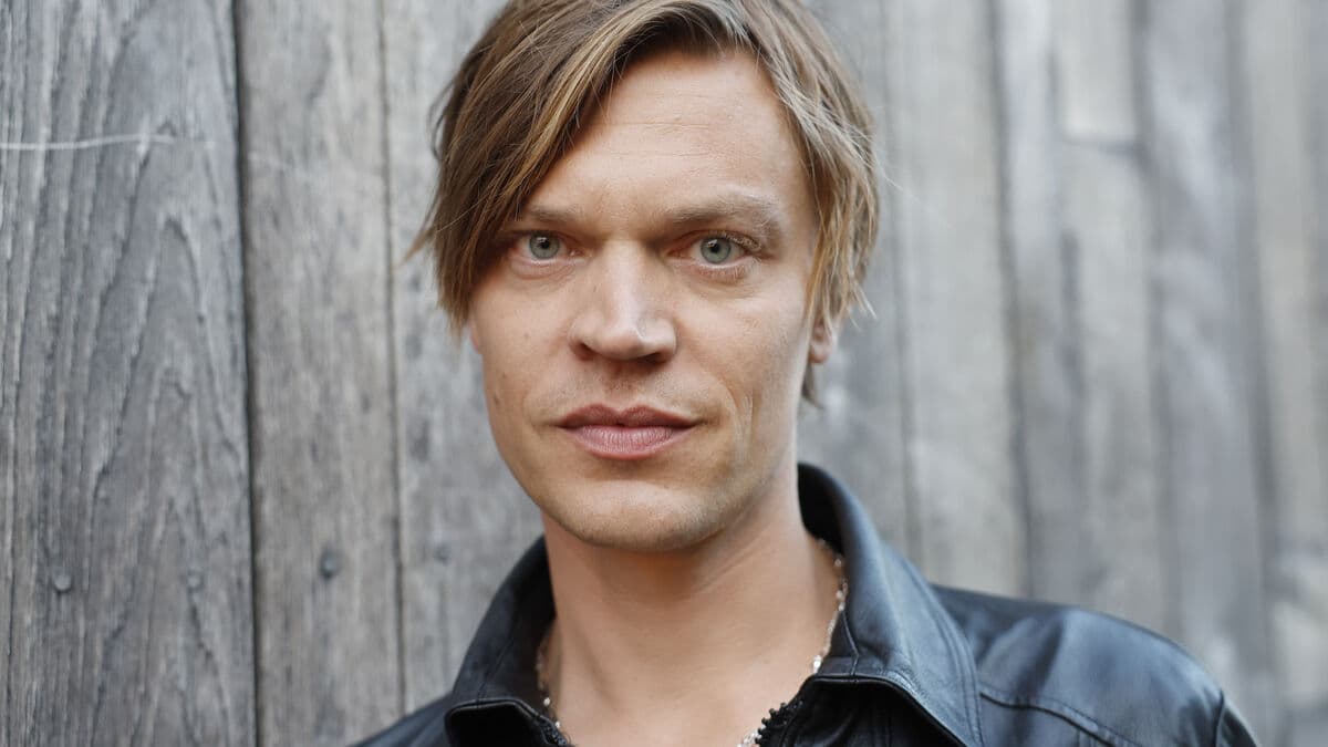 Viktor Norén on summer tour – Carola is a guest