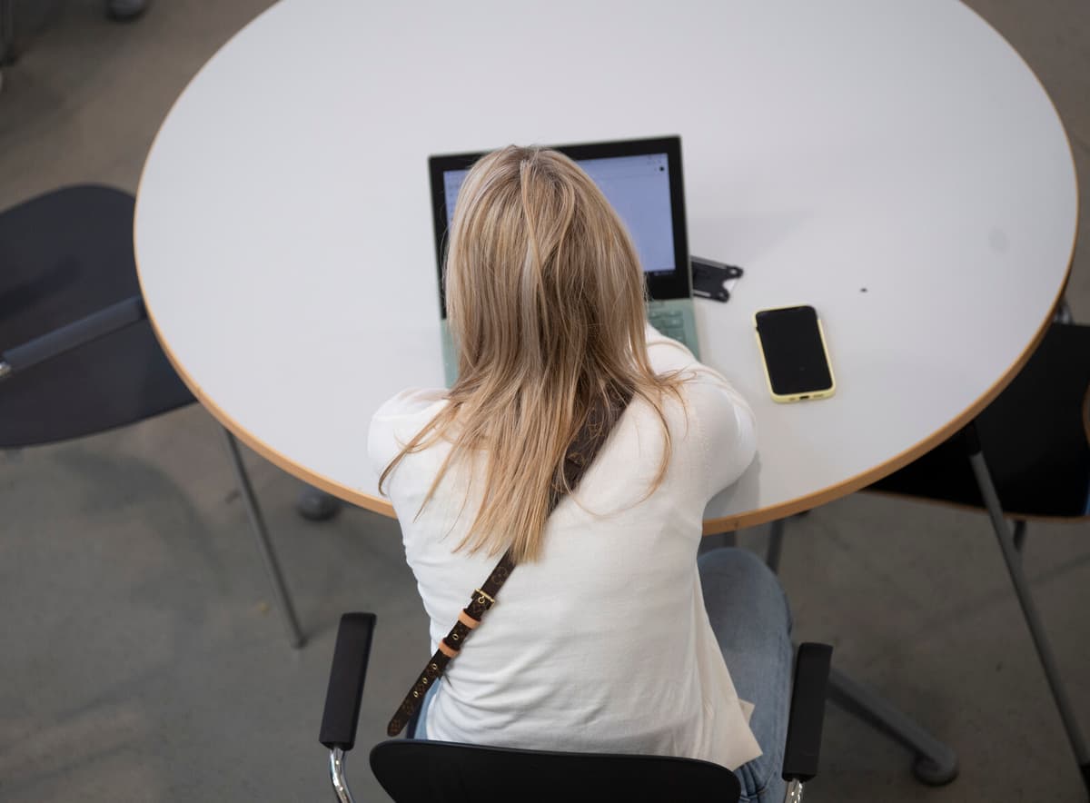 Report Highlights High Rates of Relationship Violence Among Young Girls