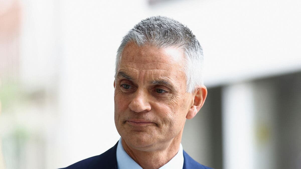 Acute radio crisis at BBC World Service - money runs out in seven weeks