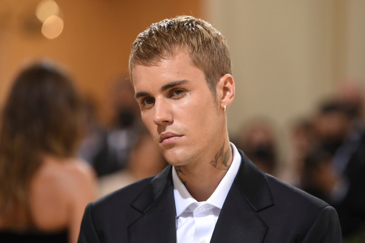 Justin Bieber to Release New Album Swag with 20 Tracks