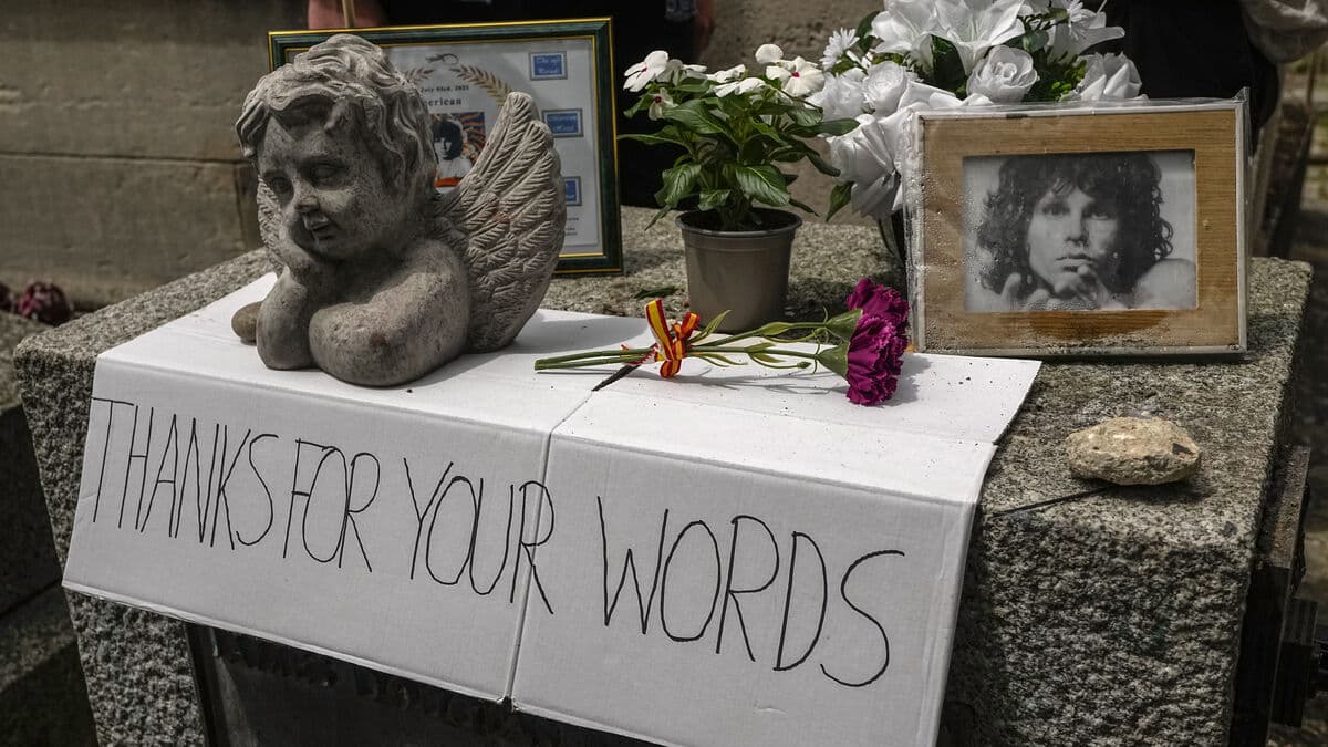 Lottery: Become Jim Morrison's neighbor after death