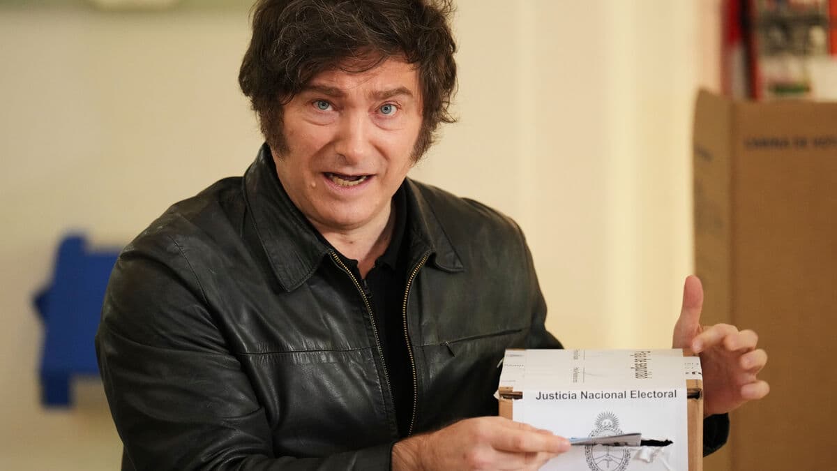 Milei's Party Leads in Argentina's Midterm Election with 41% Votes