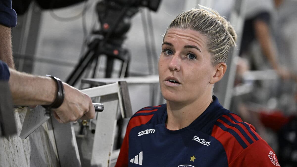 Schough broke his finger – tripped during training