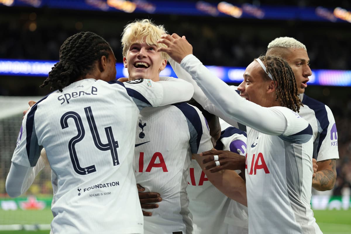 Lucas Bergvall Shines in Champions League Debut for Tottenham