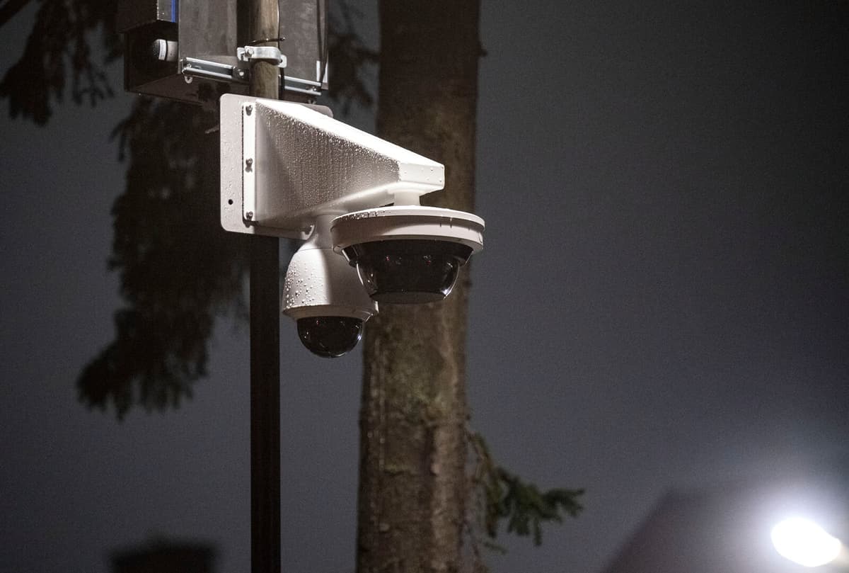 Stole Surveillance Camera – Was Filmed