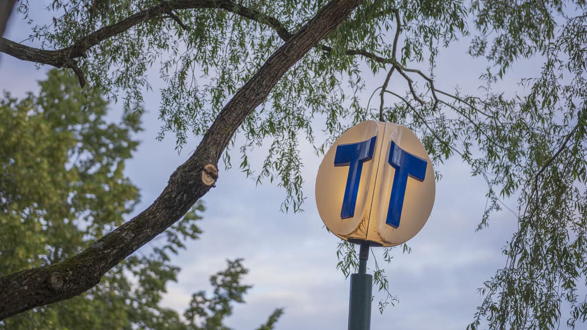 SL scandal grows - another suspect linked to financial crime