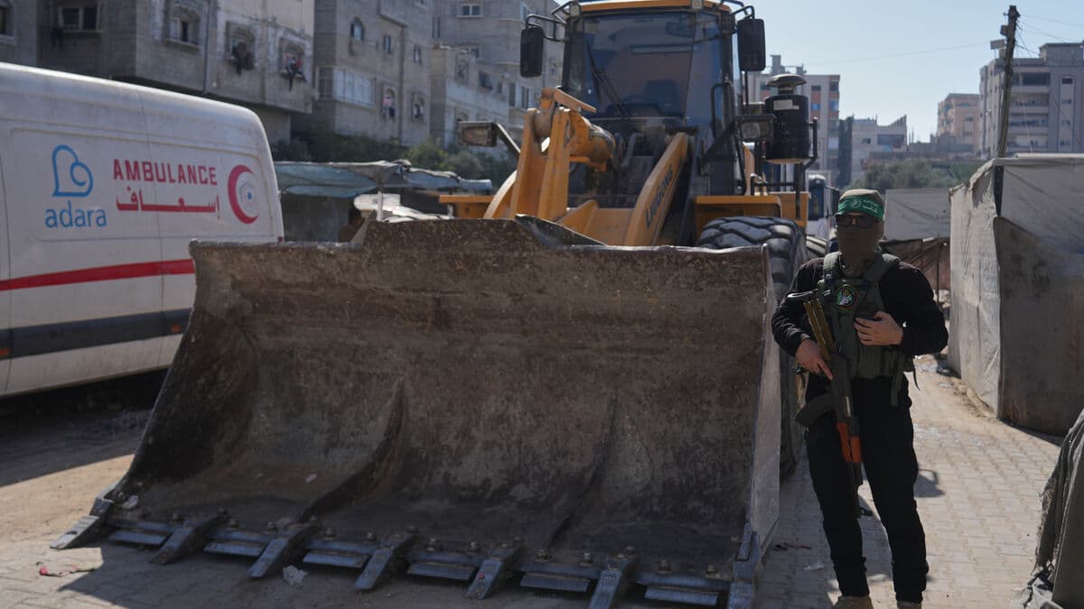 Israeli Hostage Remains Misidentified Amid Ceasefire Tensions