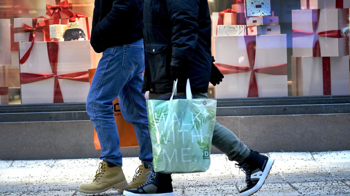 Household consumption picks up pace