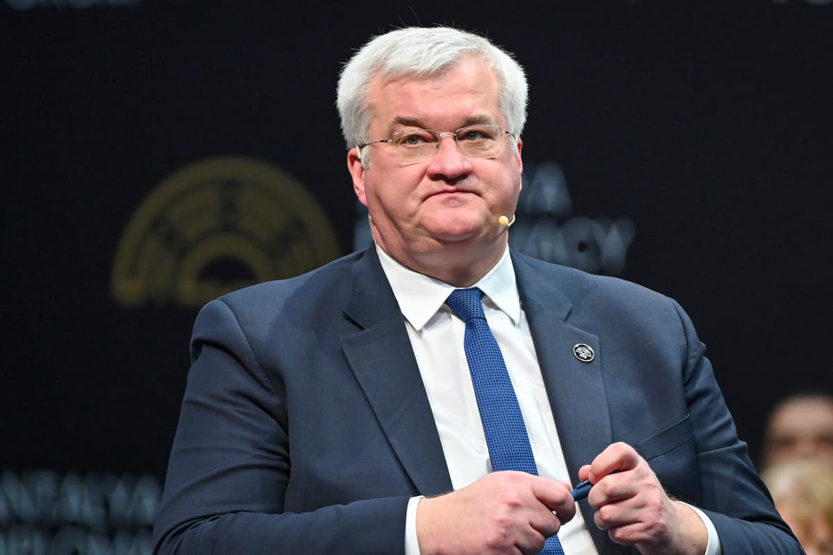 Ukraine's Foreign Minister Urges Russia to Engage in Peace Talks