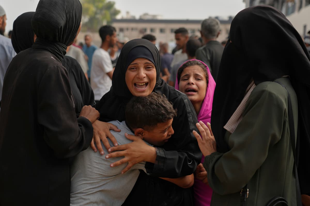 Palestinians Flee Gaza City Amid Intensified Israeli Attacks