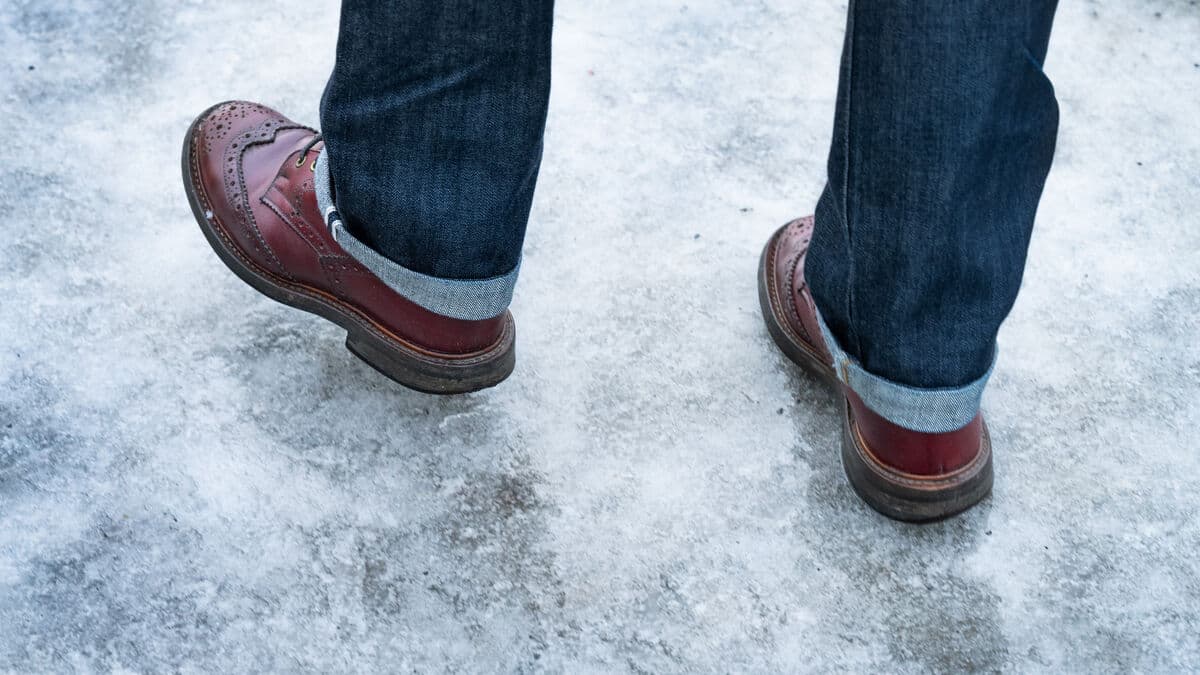 Expanding warning for ice slips – now in several counties