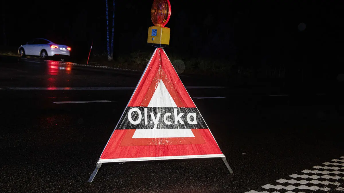 Head-on collision north of Katrineholm - several injured