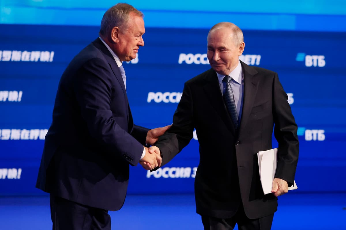 VTB Bank's Net Interest Income Drops 49 Percent Amid Rate Hike