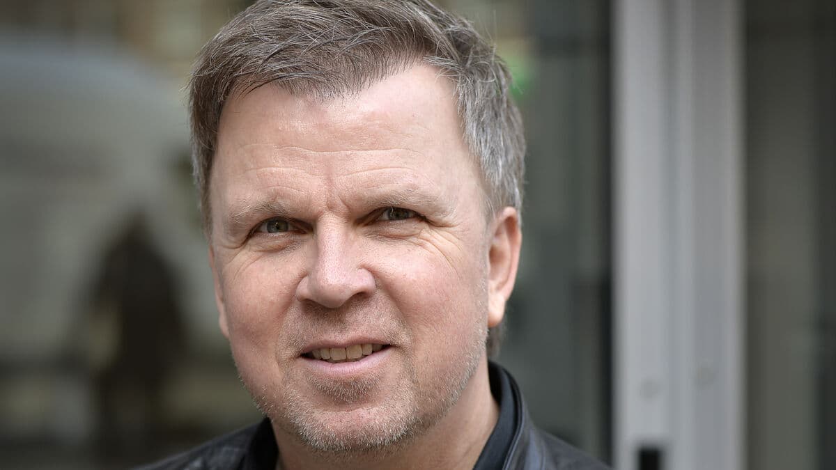 Richard Herrey leaves the Moderate Party in protest