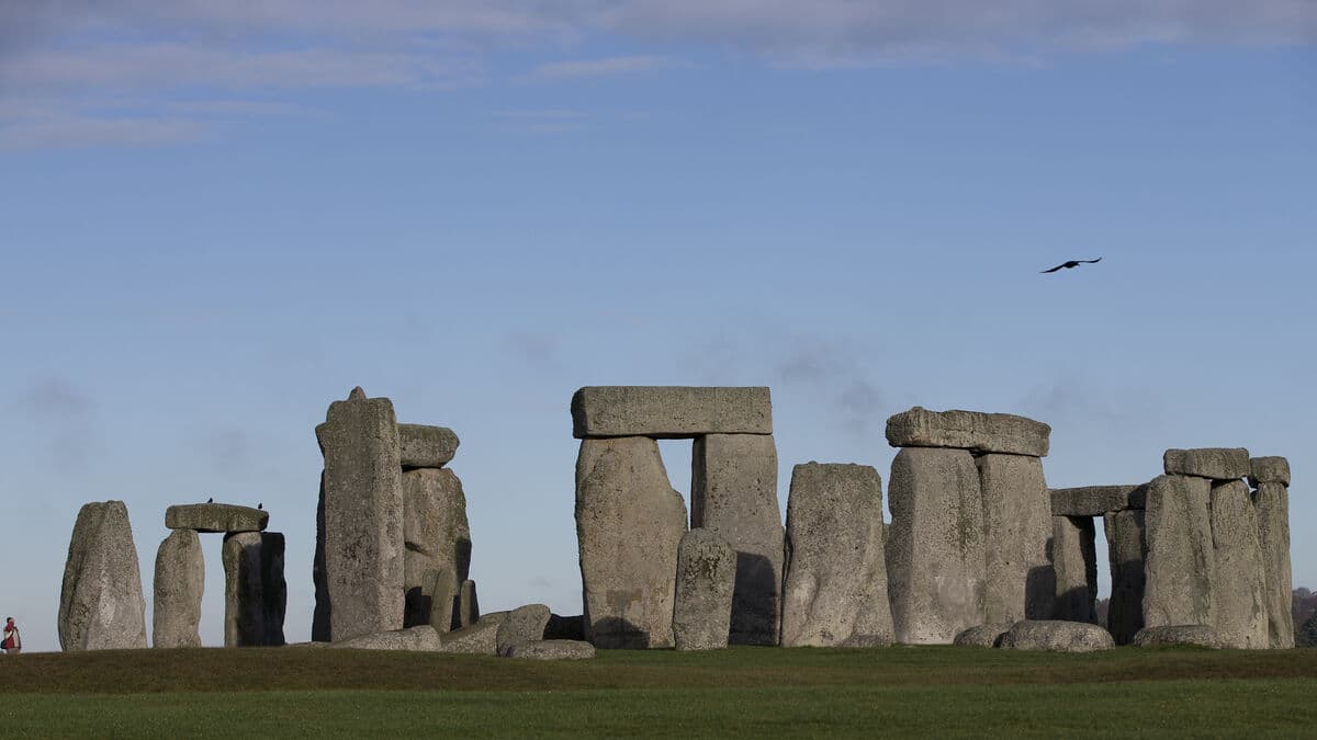 Activists acquitted after paint attack on Stonehenge