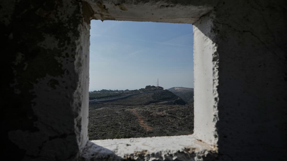 Lebanon: First phase of Hezbollah disarmament complete, military says