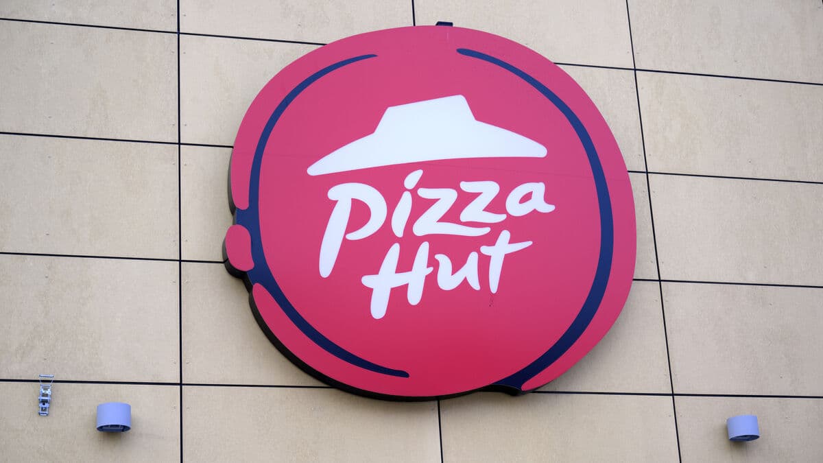 Fast food chain in reconstruction