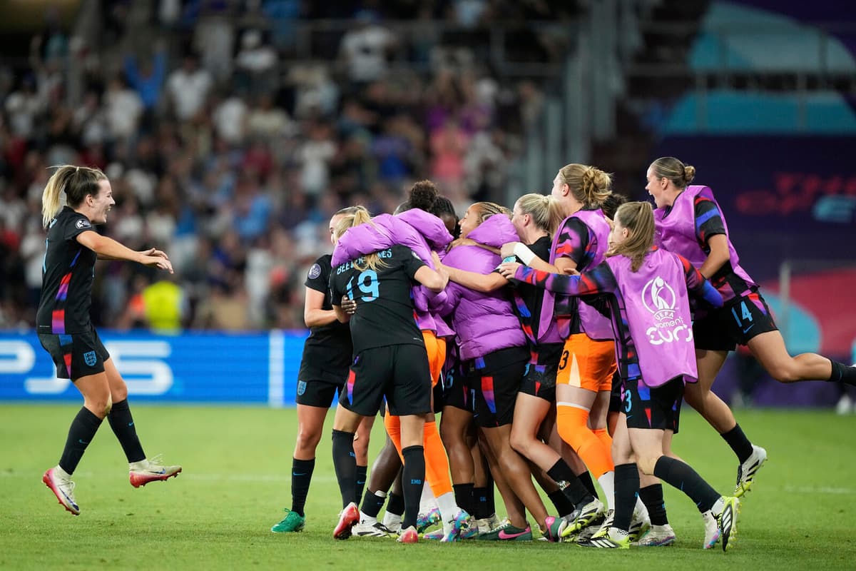 England Reaches Final After Thrilling Win Over Italy