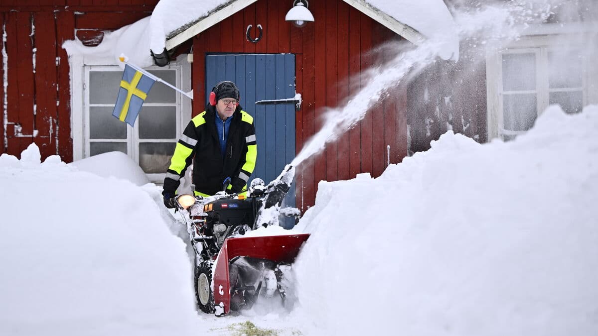 Börje lived without power for ten days - It's been tough