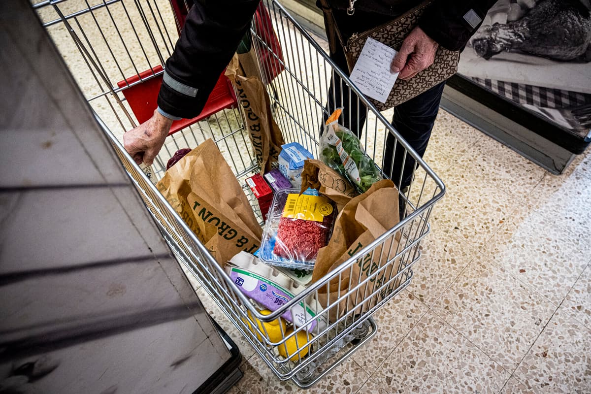 July Inflation Rise Challenges Swedish Central Bank's Rate Plans