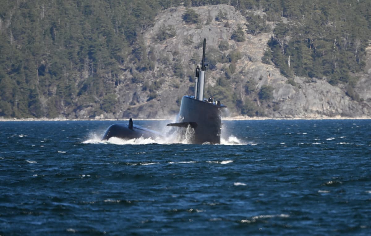 Woman Arrested for Photographing Musköbasen from Kayak