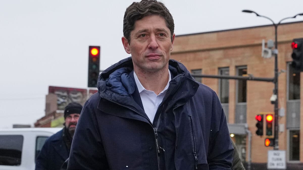 Trump attacks Minneapolis mayor for saying Minneapolis cannot or will not enforce federal immigration laws