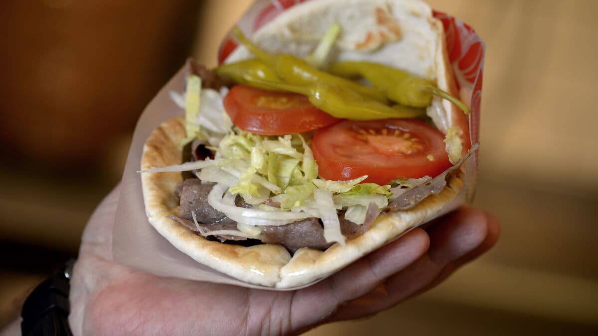 Five became sick with vomiting – lack of hygiene