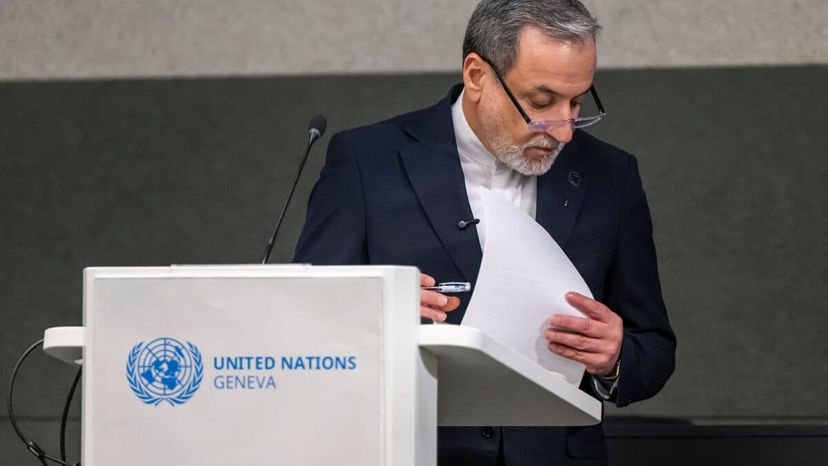 Iran's Araghchi on American TV: Trump should apologize for killing and destruction in the Middle East