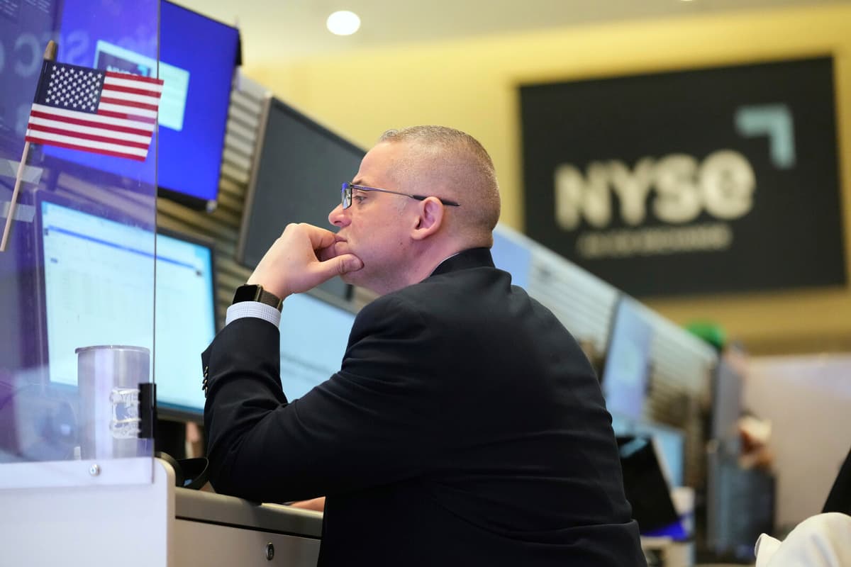 Wall Street Dips as Traders Brace for Trump's Tariff Announcement