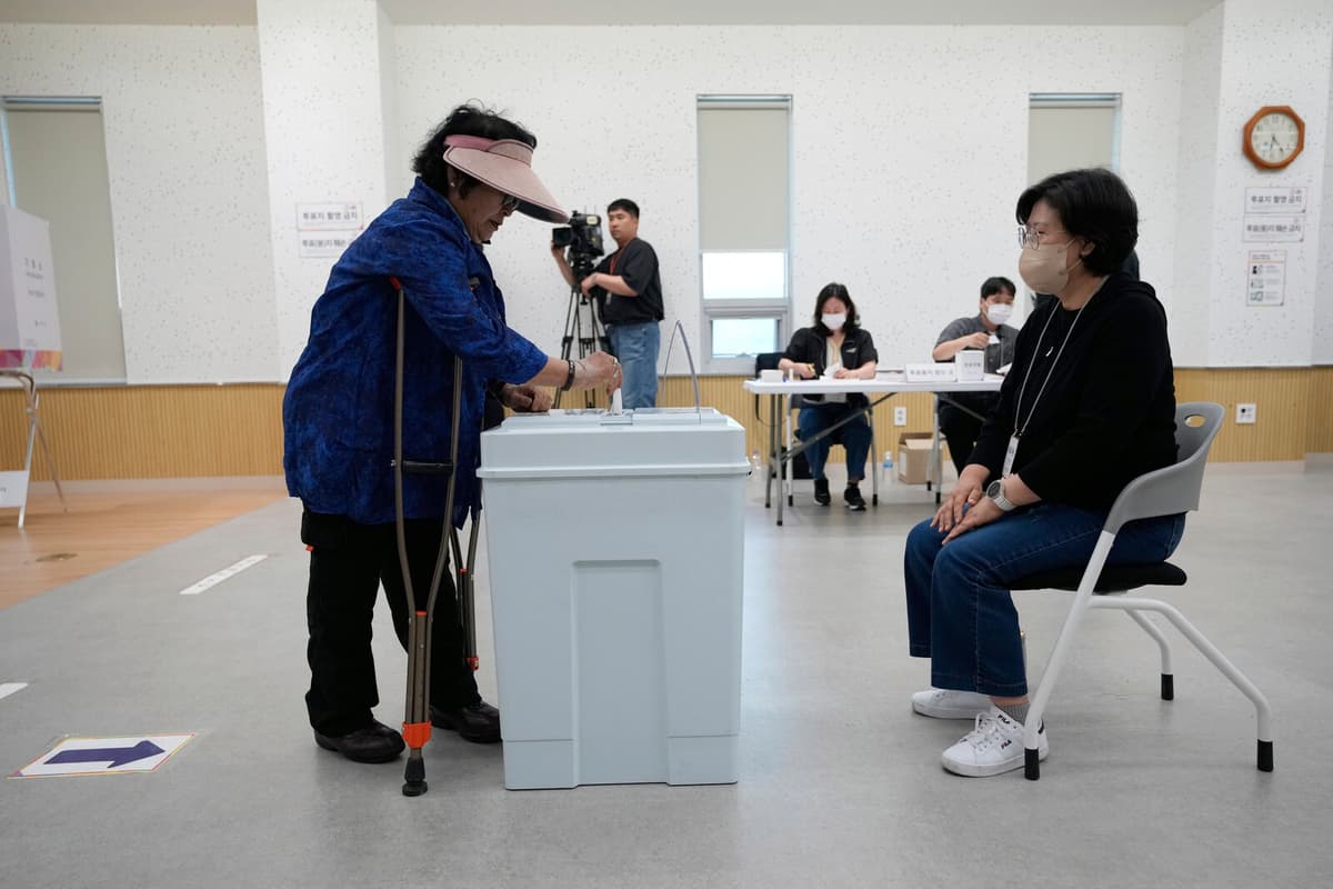South Korea Votes Amid Political Turmoil