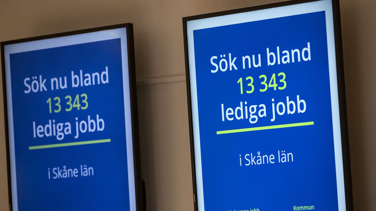 Sweden's Unemployment Steady at 8.7% in September
