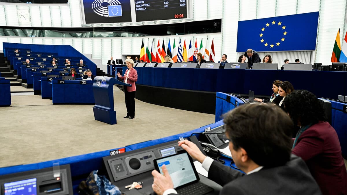 EU extends Russian sanctions after Slovak retreat