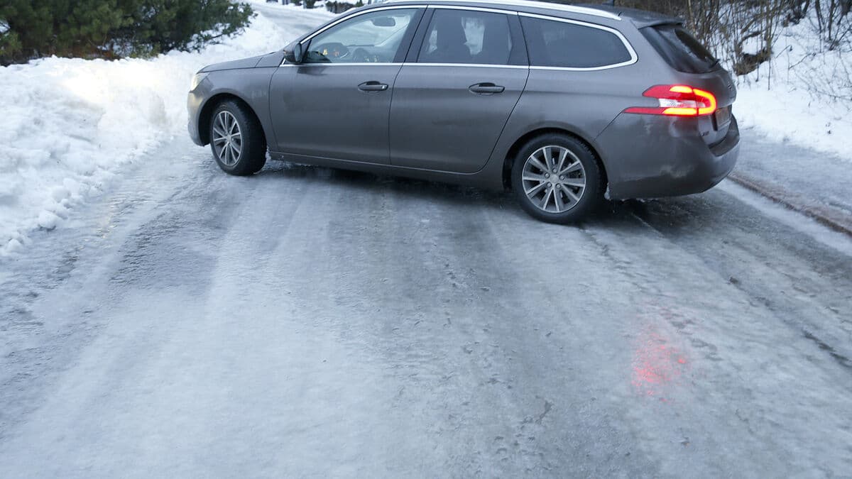 Warning for ice slips in the north