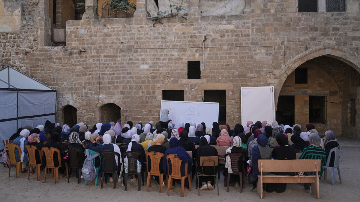 UN helps Gaza children return to school after October 2023 attack