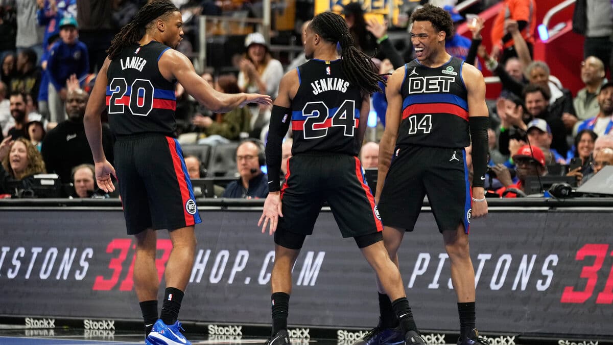 Detroit extended the streak