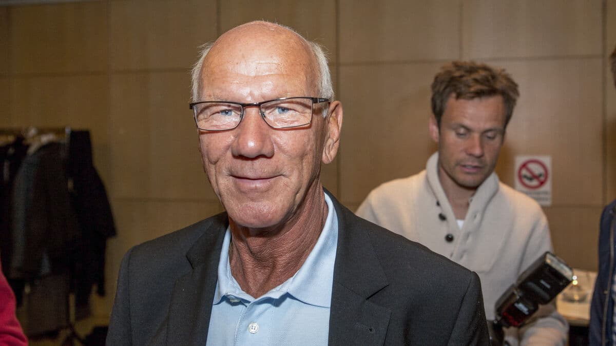 The winner of the Superettan will receive a prize – in the name of the icon