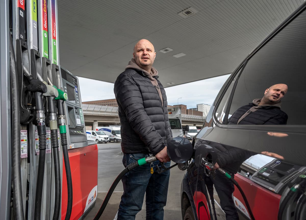 Oil Prices Plummet to Four-Year Low as Global Demand Drops