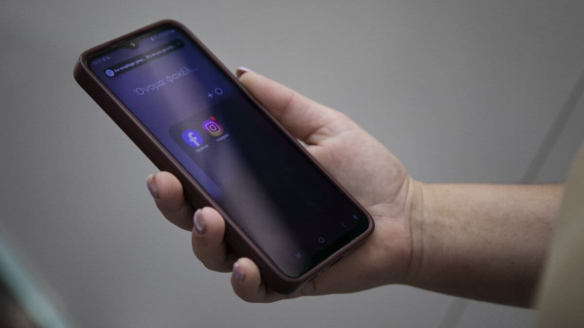 Sweden Explores Social Media Age Limit to Protect Youth Health