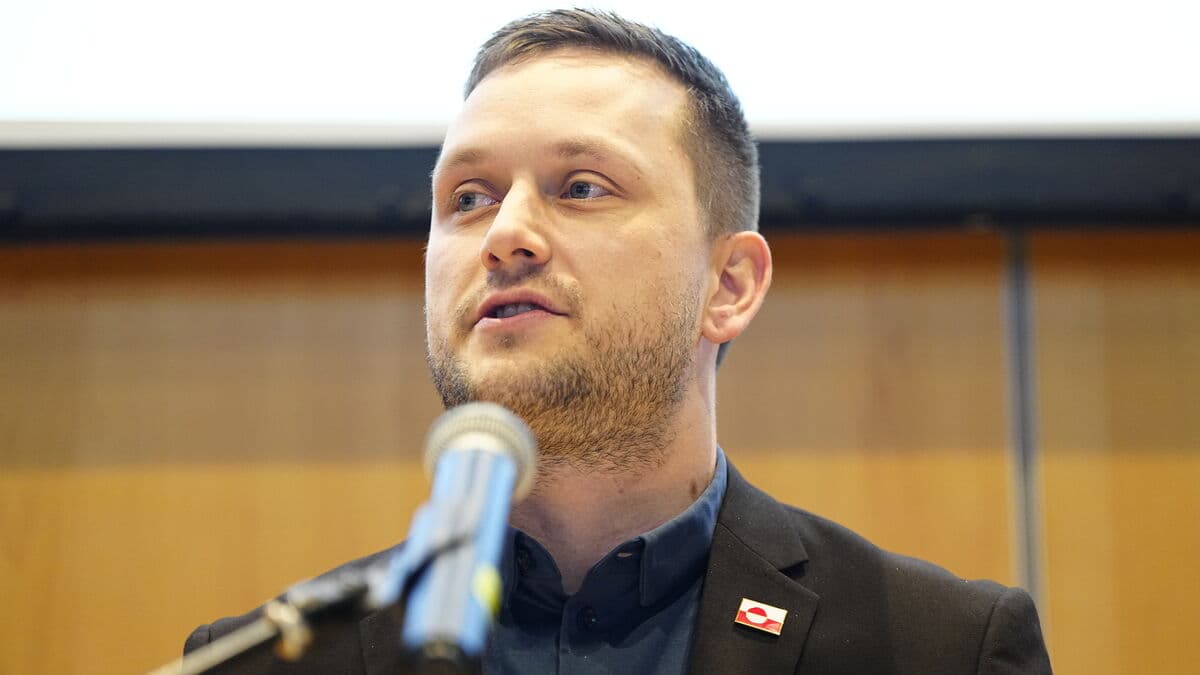 Greenland's leader says we choose Denmark