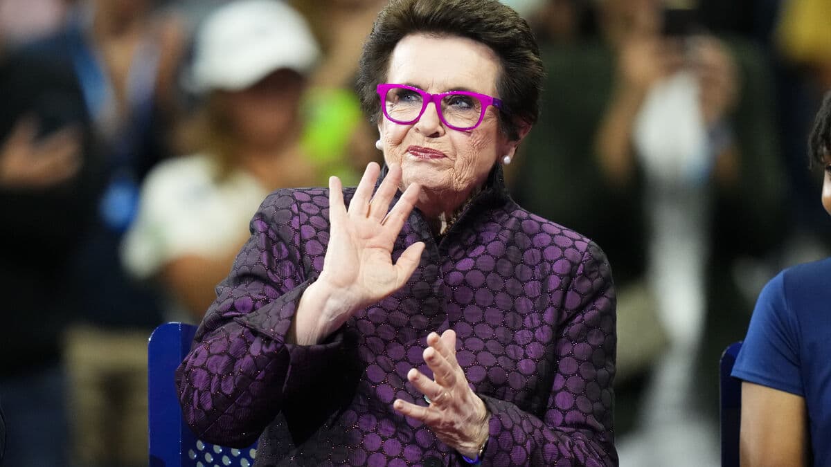 Billie Jean King is critical of the gimmick - that's the only similarity