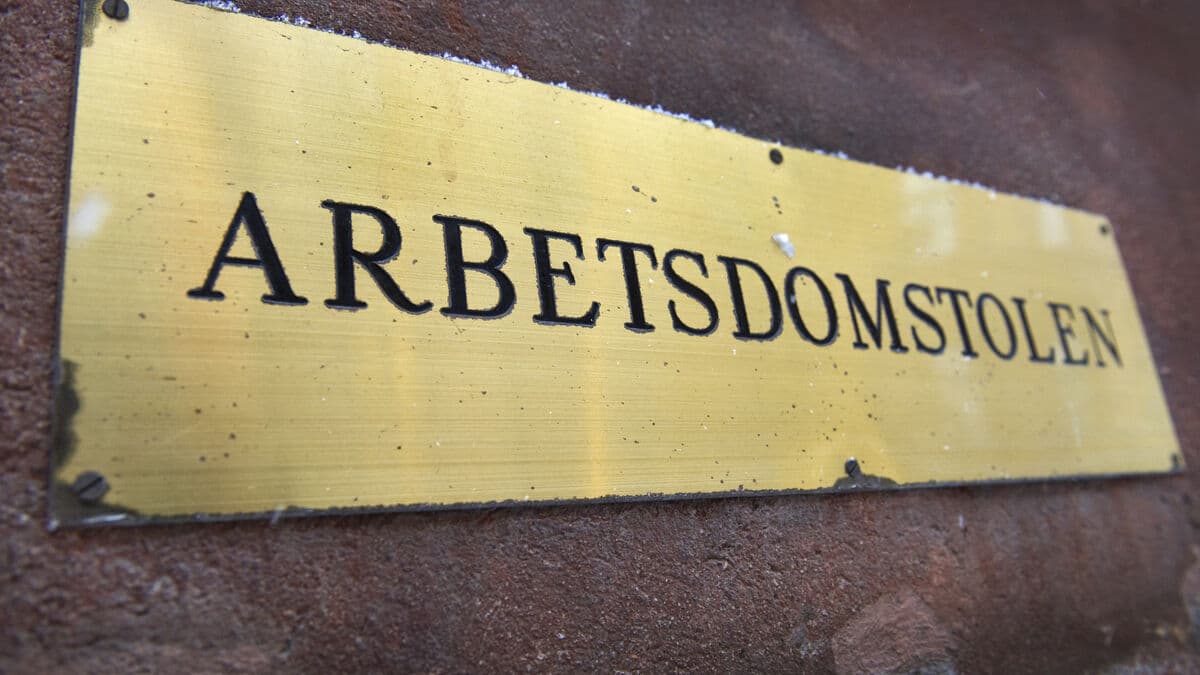 They demand from the government: Give AD more money