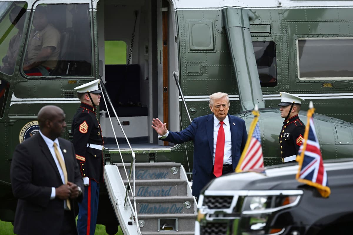 Trump Switches Helicopter Due to Minor Hydraulic Fault