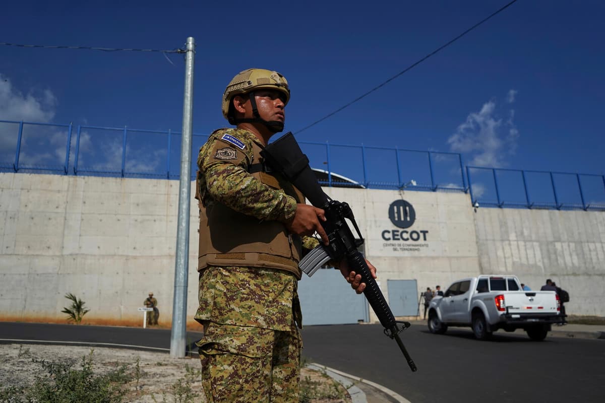 Judge Orders Return of Wrongly Deported Salvadoran Man to US