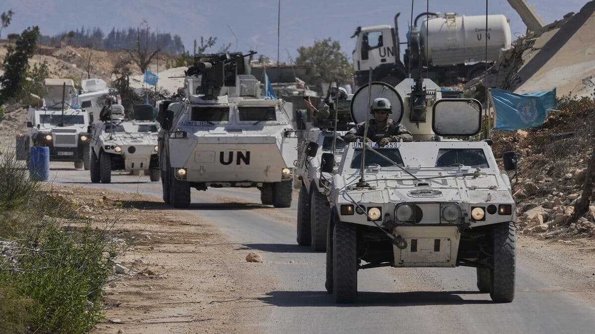 Israel opens fire on UN troops in Lebanon