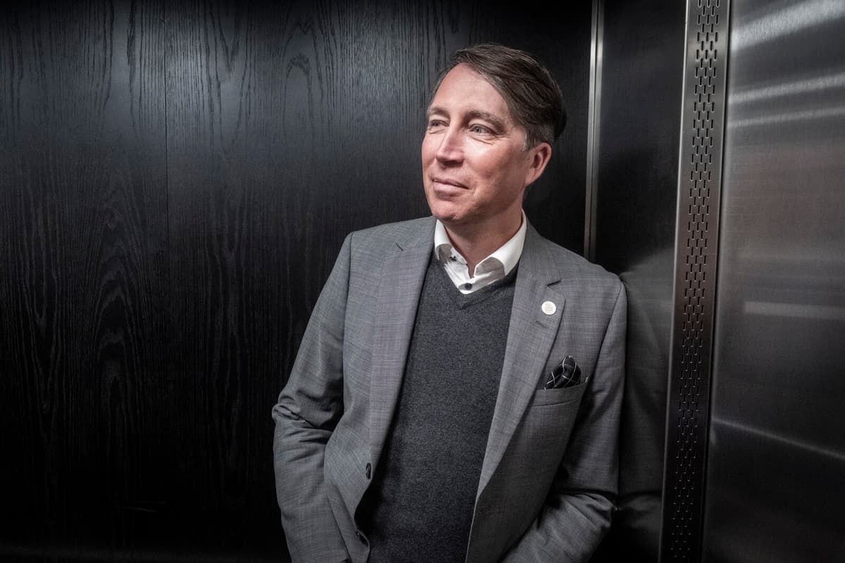 SD Leader Jomshof Mocks Kristersson with Fish Caricature on X