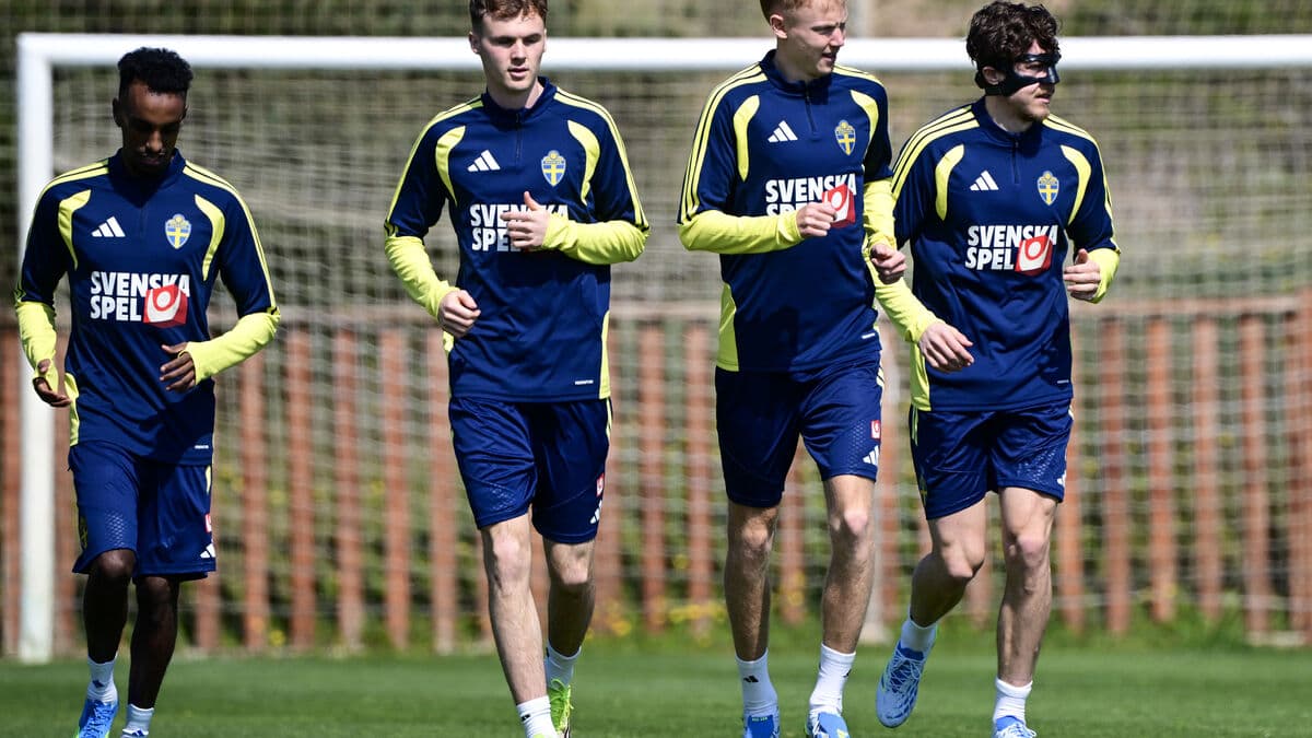 Hugo Larsson to have tonsil surgery after the season