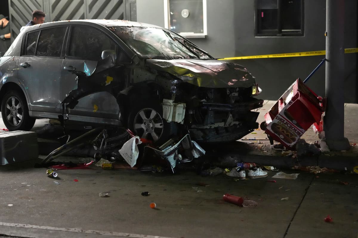 Car Hits Crowd in Los Angeles, 30 Injured